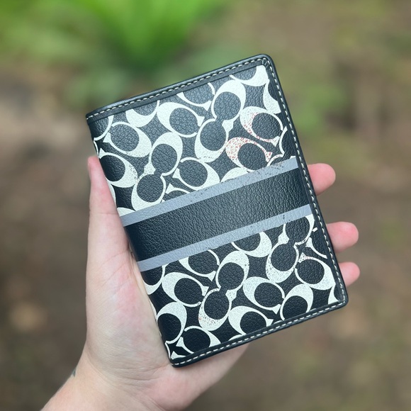 Coach Black and White Wallet - Picture 1 of 3